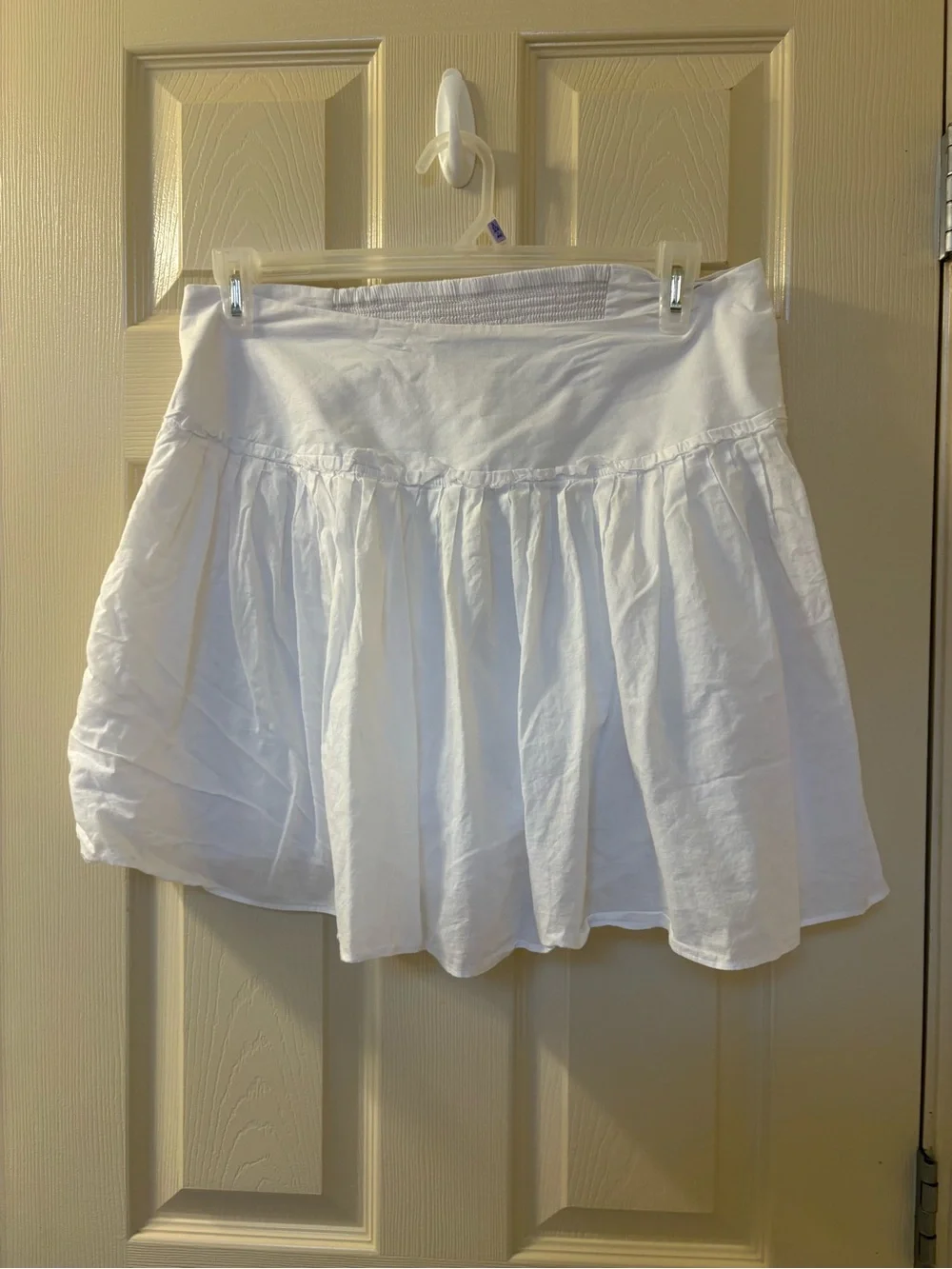 Banana Republic White Flowy Mini Skirt